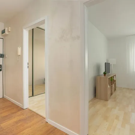 Cozy Remote Work By Renters *